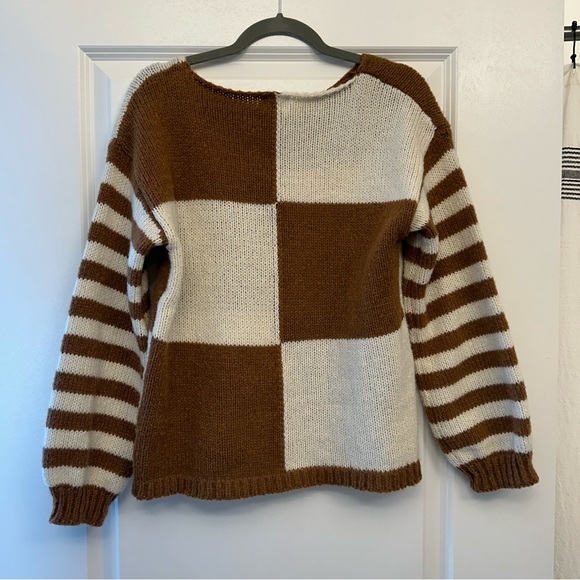 Boutique Crewneck Sweater - Picture 7 of 8